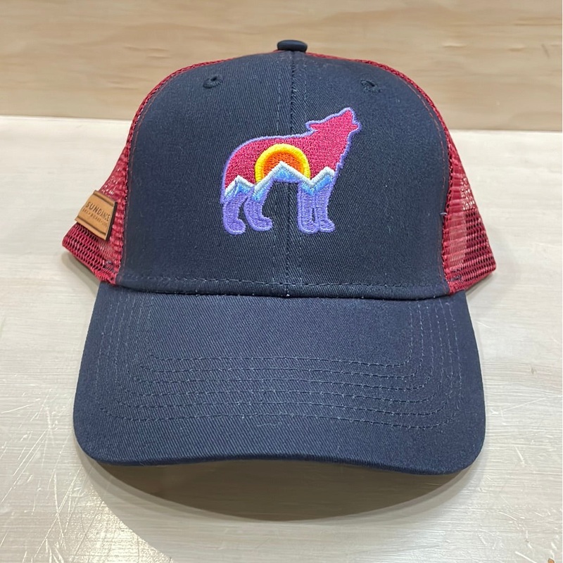 Locale Wolf Pack Trucker Navy/Maroon OS