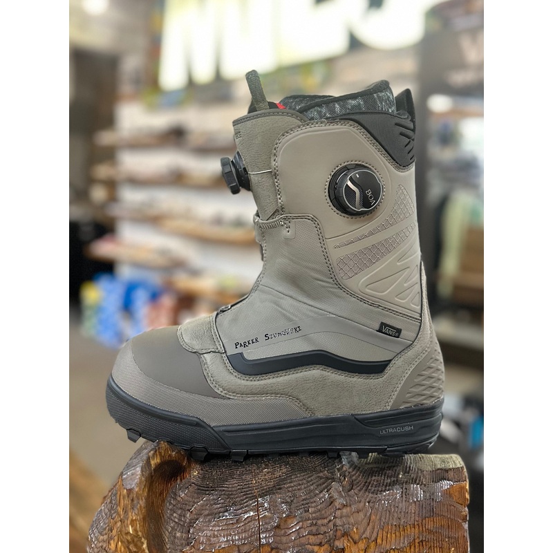 Vans Mens Verse Snowboard Boot 2025 Parker Szumowski Black and Bungee Cord 7