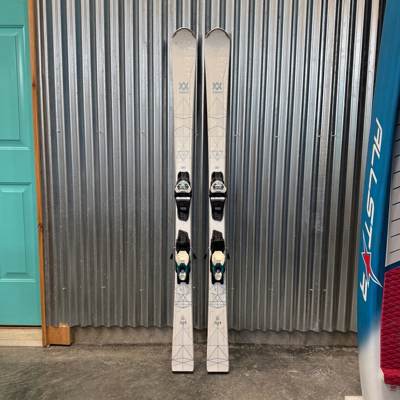 Volkl Flair 76 W Women's Skis w/ Marker VMotion 10 GW Bindings - USED 147cm