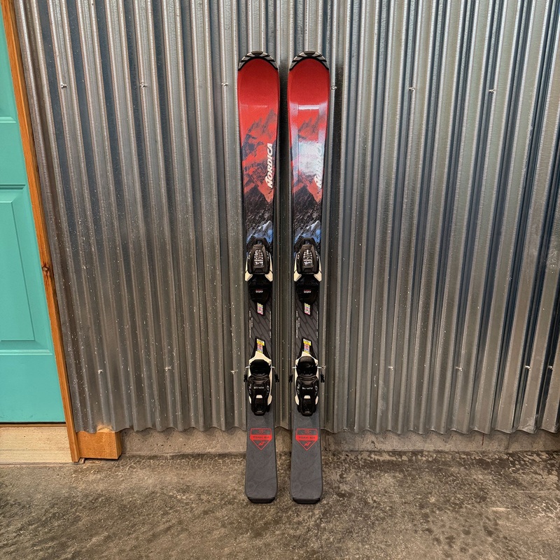 Nordica Navigator Team AM Kid's Skis w/ Marker FDT 7 GW Bindings - USED 120m Marker FDT 7 GW Black/White