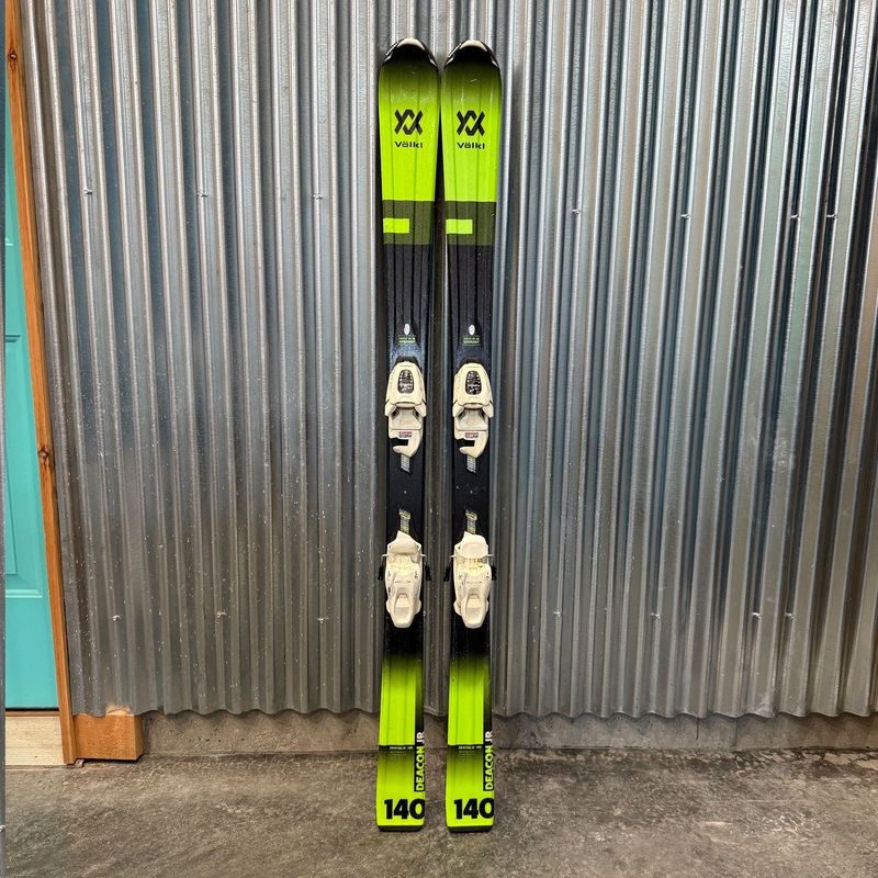 Volkl Deacon JR Kid's Skis w/ Marker Vmotion 7 GW Bindings - USED 140cm