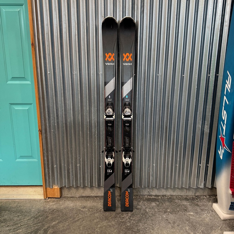 Volkl Deacon XT Skis w/ Marker VMotion 10 GW Bindings - USED 154cm (R12.7m) Marker Vmotion 10 GW Black/White